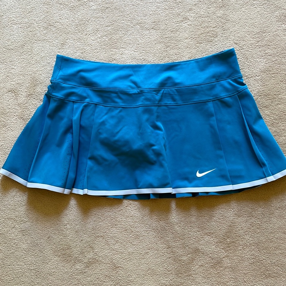 Nike tennis skirt